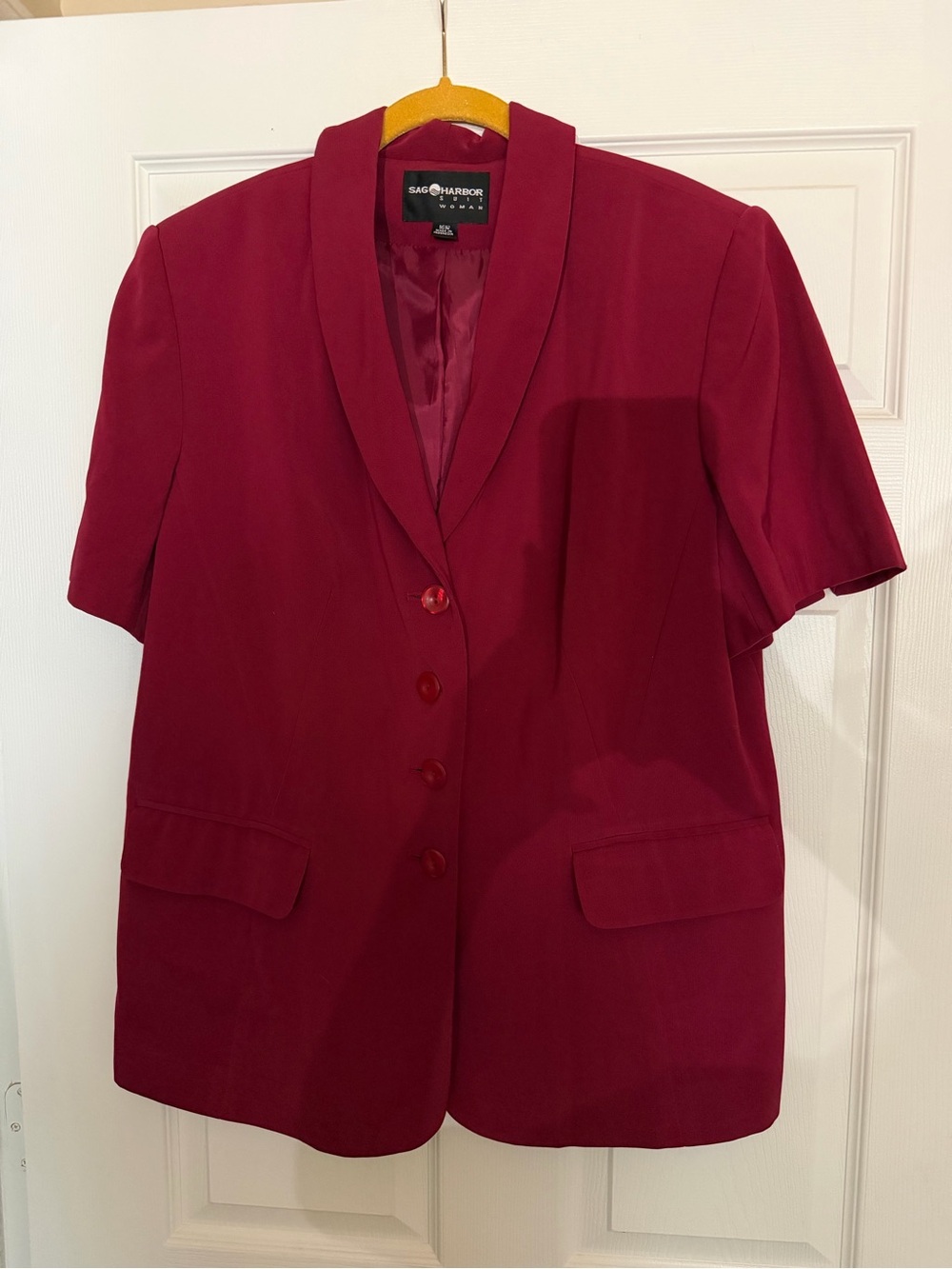 Sag Harbor Woman Burgundy Short Sleeve Blazer Suit Jacket